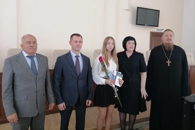 В Азове прошла церемония вручения паспортов